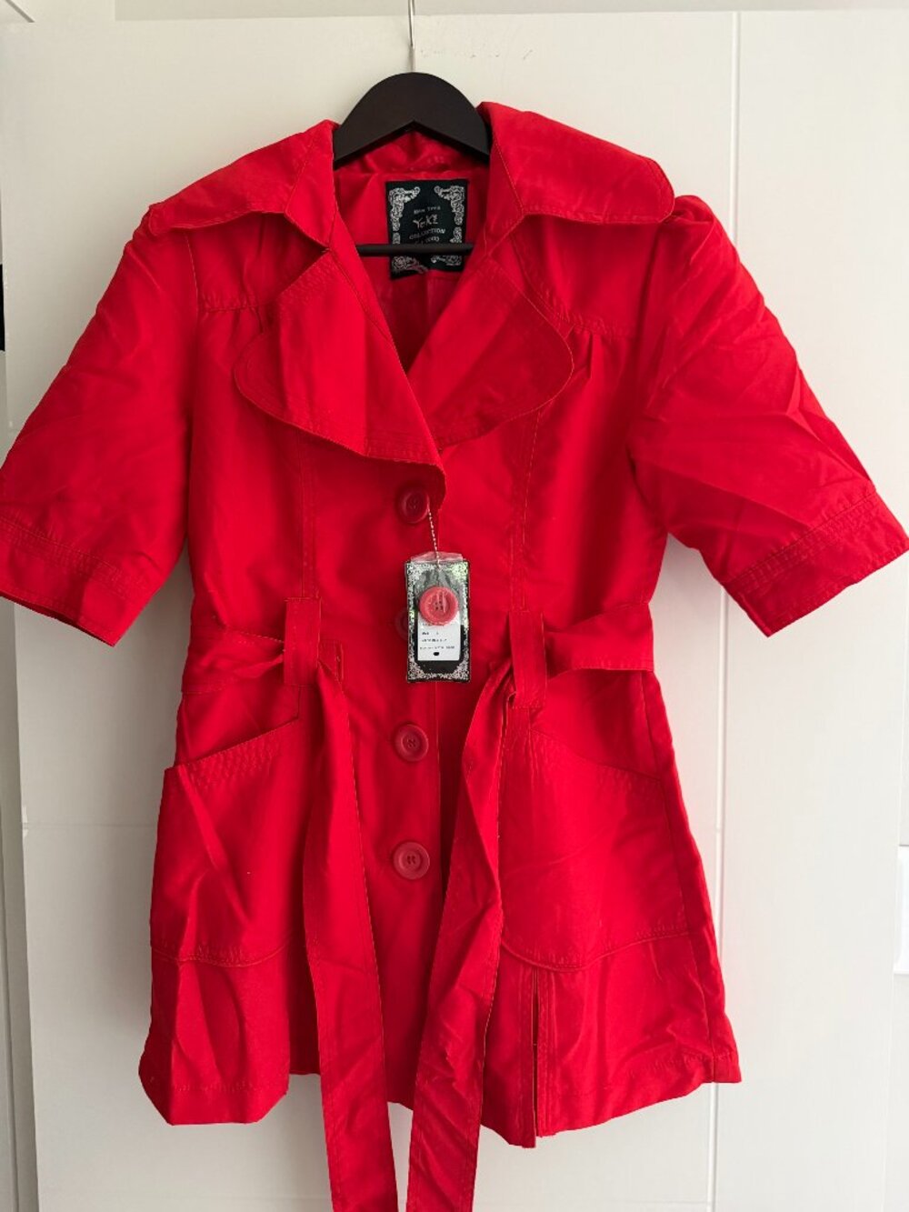 NWT Yoki Collection Red Short Sleeve Belted Trench Coat Size L